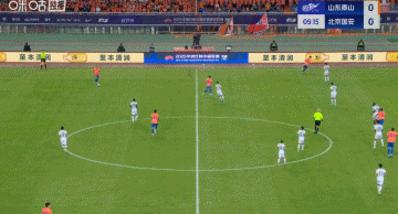 亚博体育官网-超了半个身位！克雷桑助攻泽卡破门，越位在先进球无效