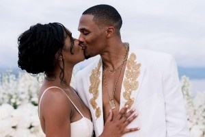 亚博体育APP-威少晒与妻子结婚照：为10周年干杯！祝愿我们度过更多周年纪念日