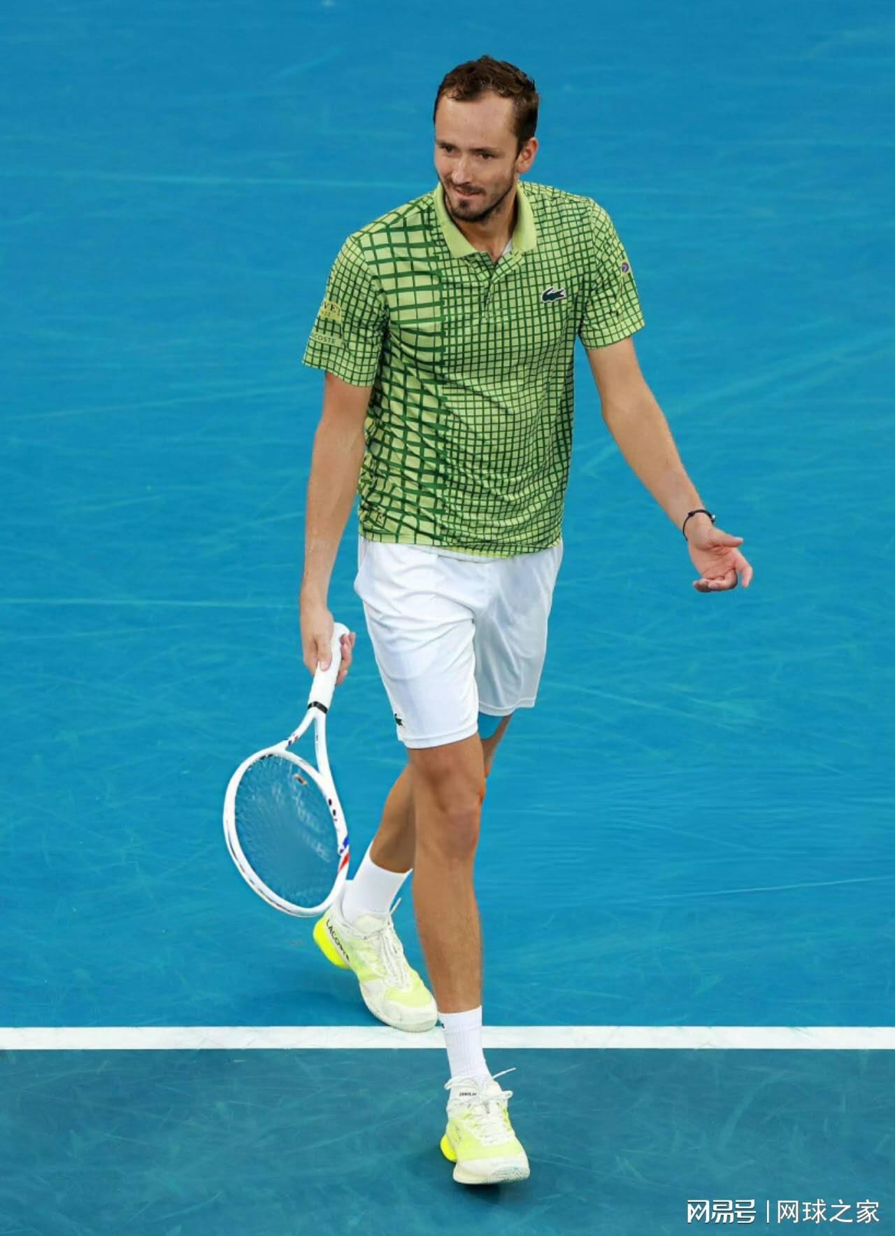 亚博体育APP-梅总吞蛋出局外界称被打出心理阴影，约维奇战萨巴要成为网坛最强